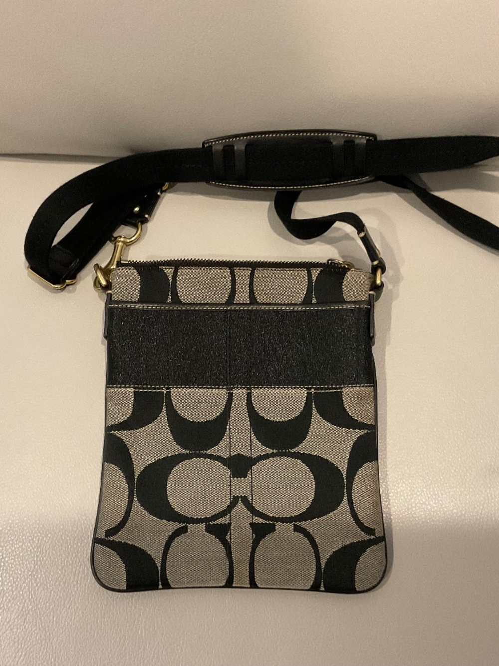 Coach Signature Canvas Crossbody Swingpack Black Khaki